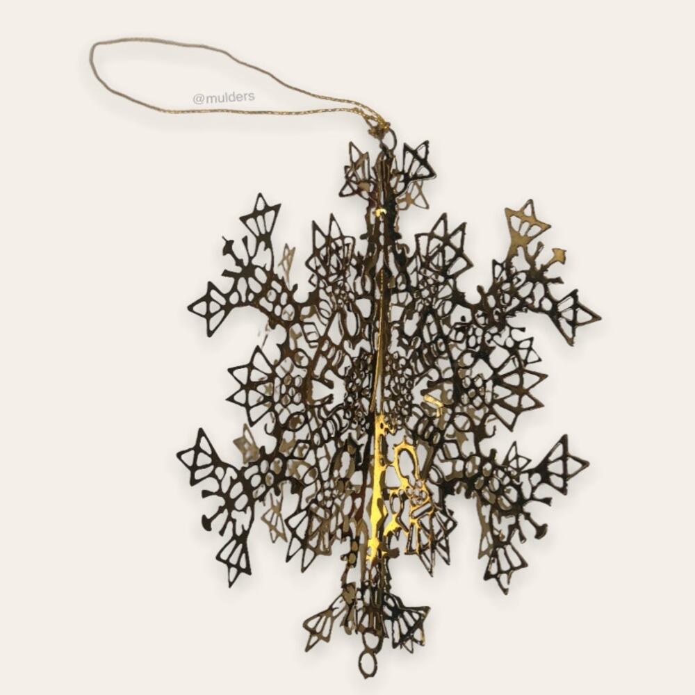 Vintage Gold Tone 3D Ornate Christmas Tree Snowflake Metal Ornament Decoration